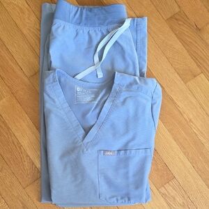 Figs Vapor Blue Space Scrub Set, One Pocket Top (S) And Livingston Pant (M/T)